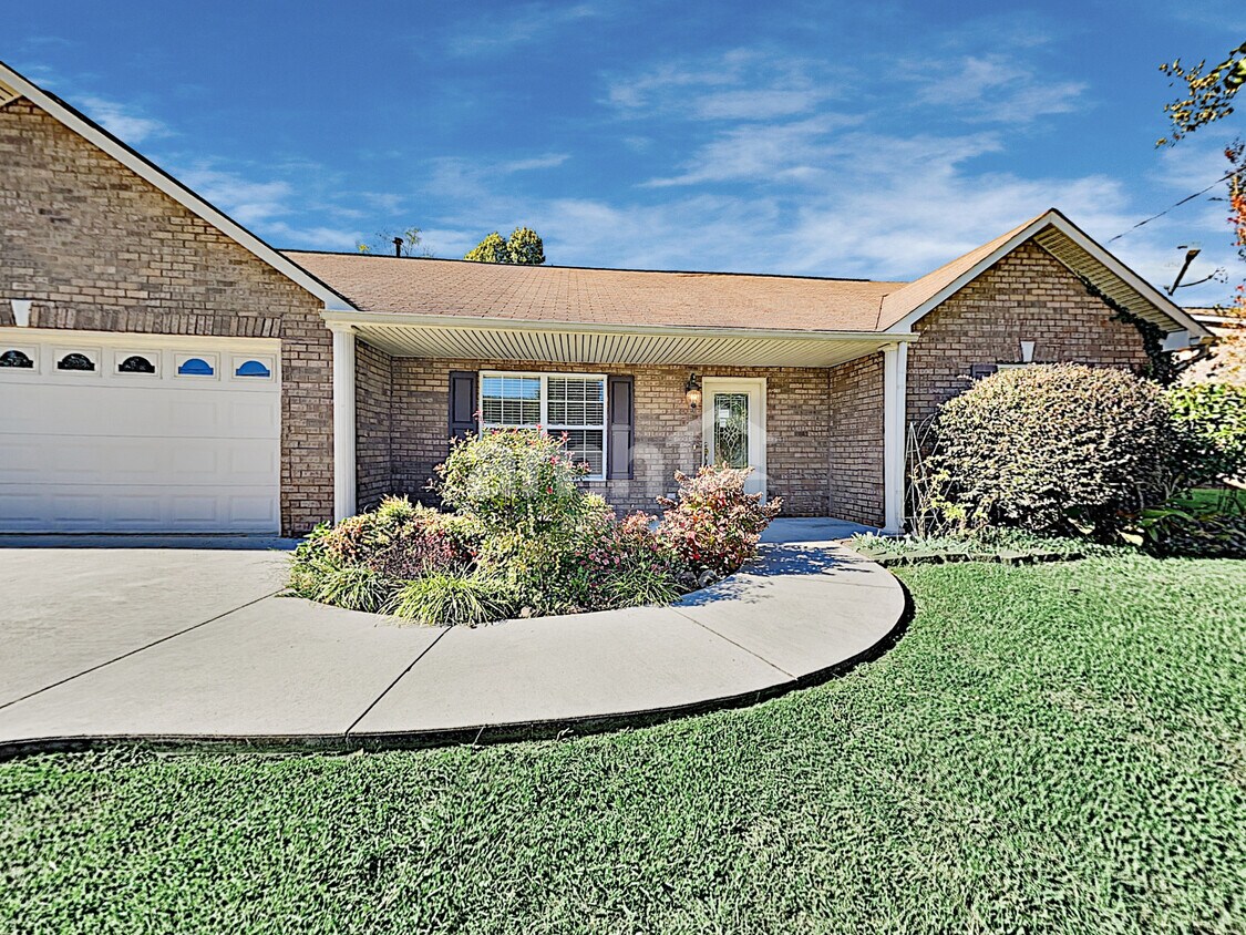 Primary Photo - 6625 Carina Ln