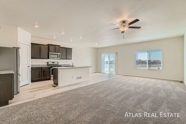 Foto del edificio - Newly Constructed 3 Bed/2 Bath House in a ...