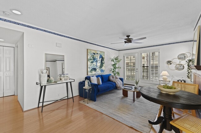 Foto del edificio - 3975 Hortensia St