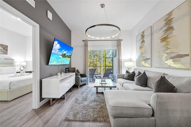 Building Photo - 396 Famagusta Dr