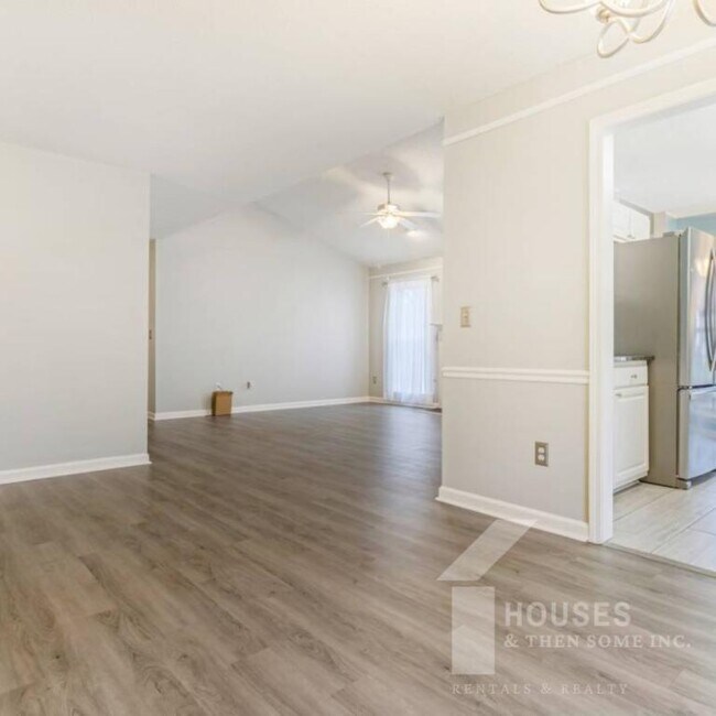 Building Photo - 110 Stonington Way