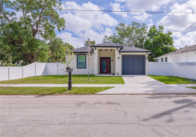 Foto principal - 8317 N Ogontz Ave