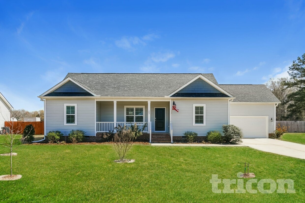 Primary Photo - 185 Southern Pl