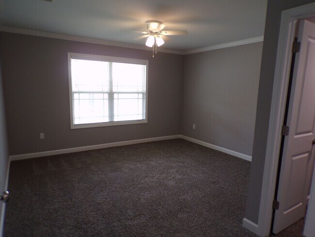 Foto del edificio - Shady Oak Apartments, Lowe Drive, Enterpri...