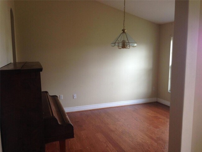 Foto del edificio - 1680 Evergreen Ct