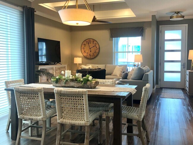 Building Photo - 2 Bedroom and Office. Single Family Home i...