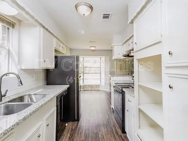 Building Photo - 11418 Creekhurst Dr
