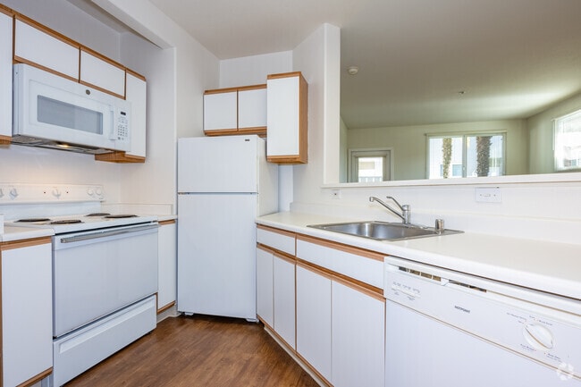 1 dormitorio, 1 baño - 700 pies cuadrados - Cocina - Lone Palm Court Apartments