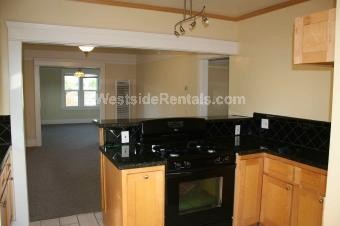 Primary Photo - 919 N Dos Robles Pl
