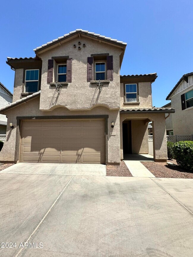 Building Photo - 844 S Pheasant Dr