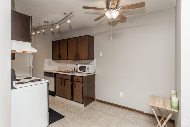 Hickory Ridge Apartments - Ames, IA | Apartments.com