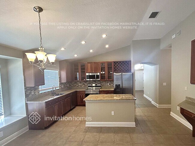 Foto del edificio - 419 Thicket Crest Rd