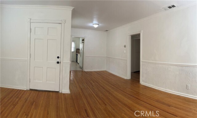 Foto del edificio - 725 W 10th St