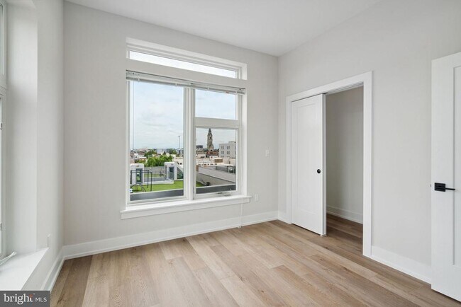 Foto del edificio - 720 W Thompson St