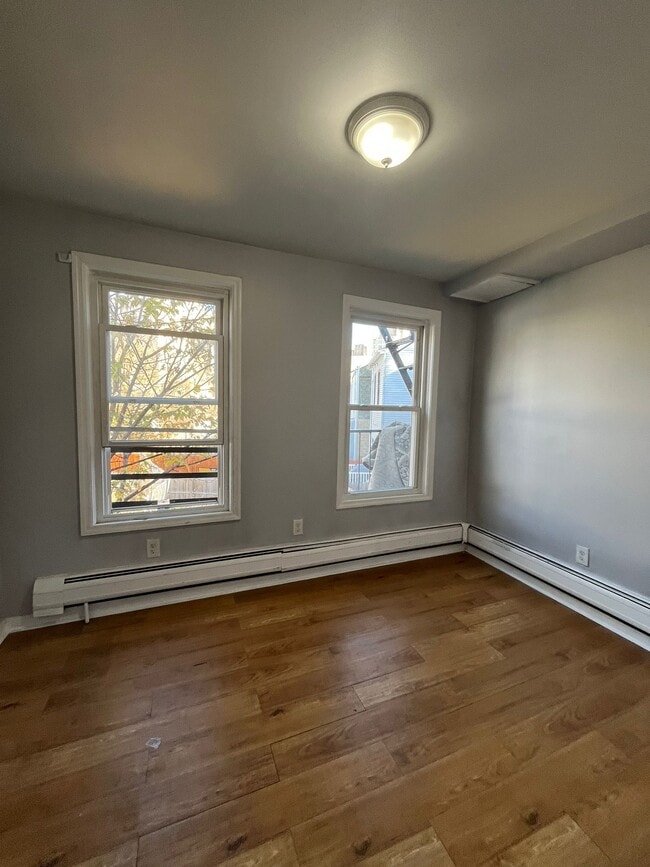 Building Photo - 43 Storms Ave