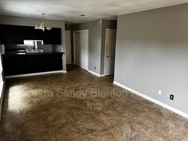 Building Photo - 1460 Bakalane Ct