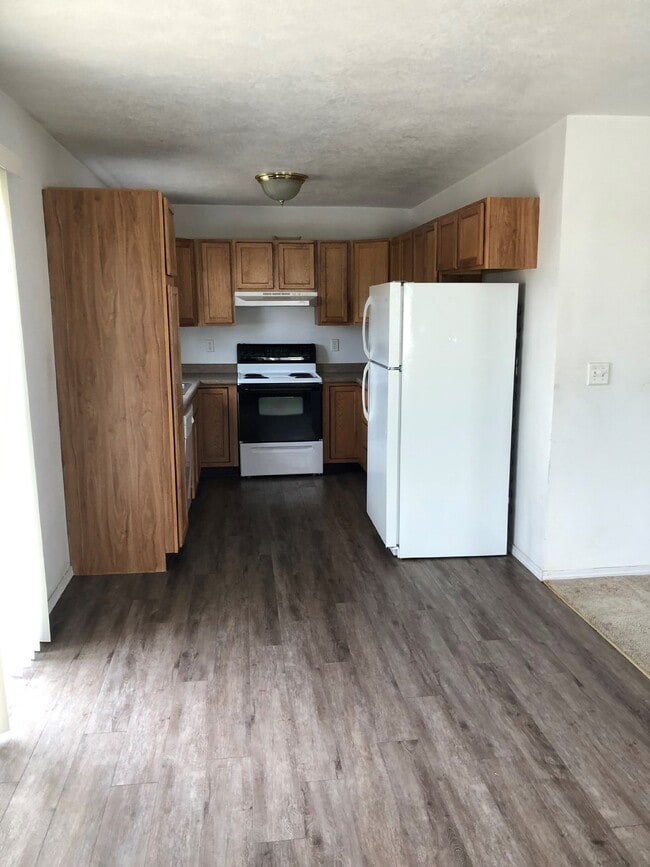 Building Photo - $1595
