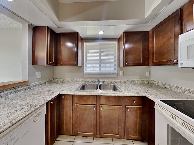 Foto del edificio - 4409 Ring Neck Rd