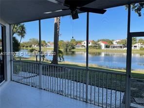 Building Photo - 2 br, 2 bath Townhome - 14909 SW 15th St