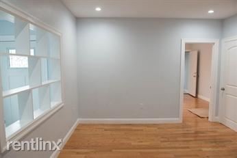 Building Photo - 4 br, 2 bath  - 98 Intervale St