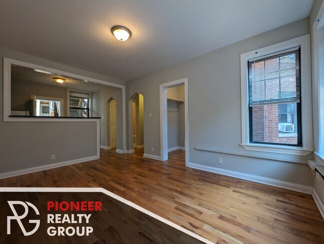 Foto del edificio - 4407 N Wolcott Ave