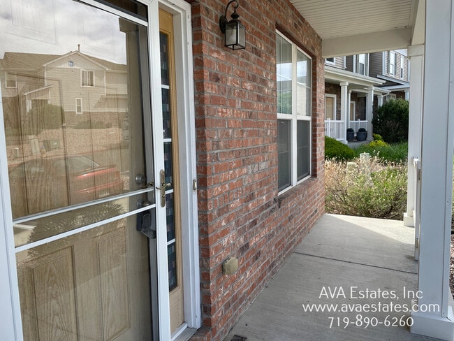 Foto del edificio - 7872 Sandy Springs Point