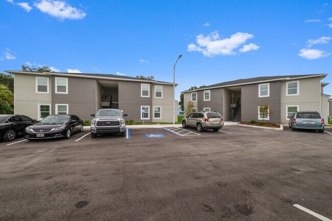 Building Photo - 255 Taylor Ln