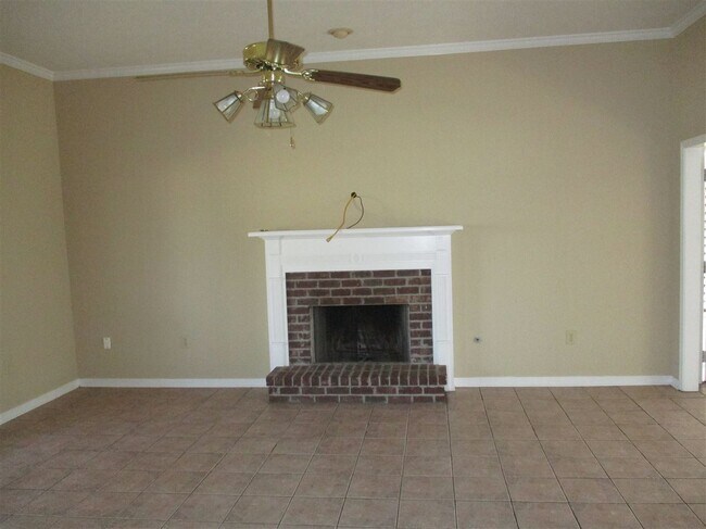 Building Photo - 3014 Bay Bridge Dr