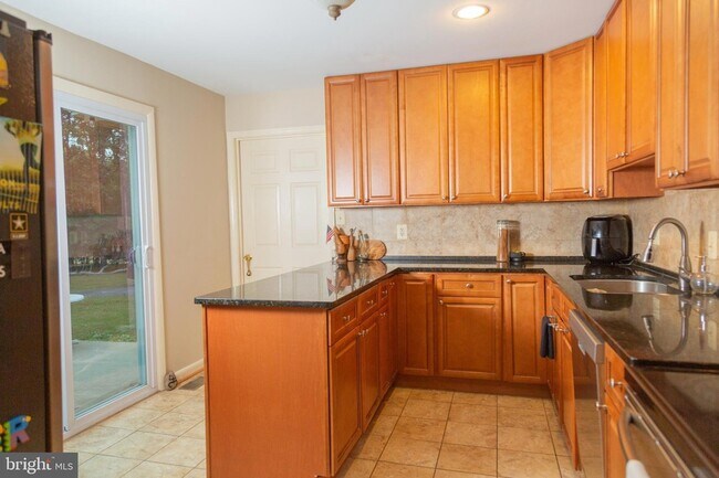 Building Photo - 500 Springvale Rd