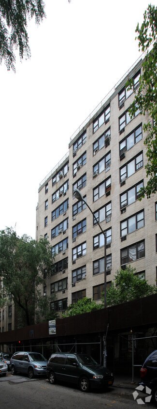 Building Photo - 179 Bennett Ave