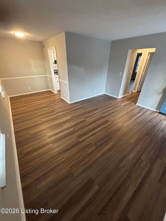 Foto del edificio - 203 Mt Holly Ave