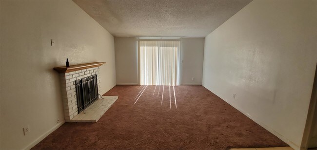 Building Photo - 44322 Gingham Ave