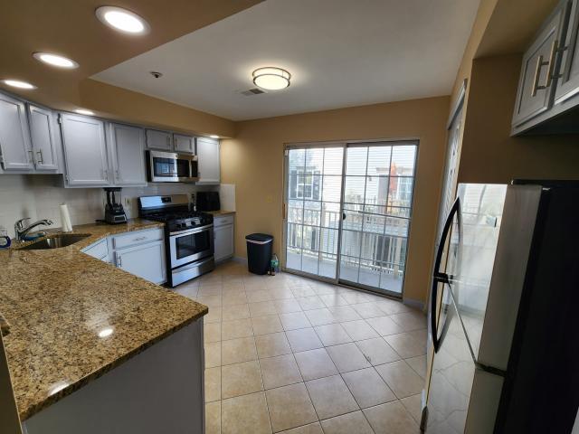 Foto principal - 1 bedroom in Newark NJ 07103