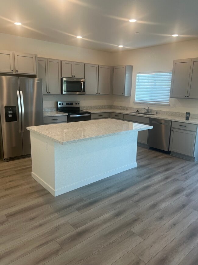 Building Photo - 8081 Trapper Ranch Rd