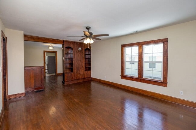 Building Photo - 808 Woodrow St