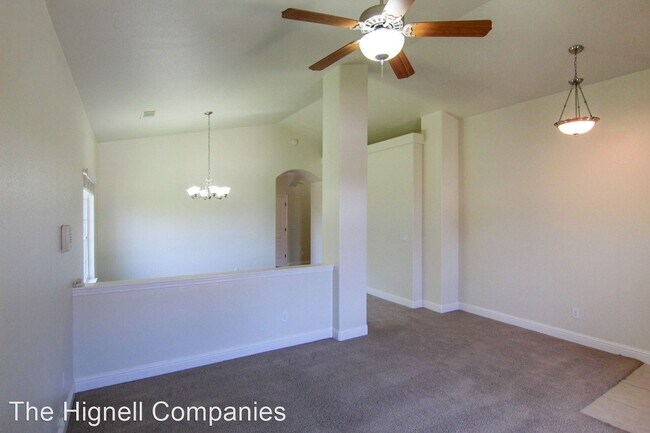 Building Photo - 4 br, 2 bath House - 4561 Quinton Drive