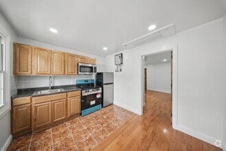Building Photo - 14 Yankee Pl