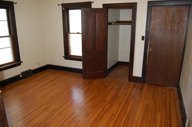 Foto del edificio - Cozy 2nd floor apt in Near South!