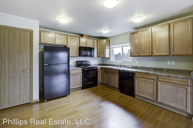 Building Photo - 12300 Ambaum Blvd SW