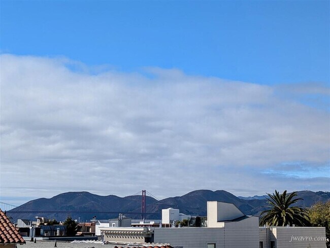 Foto del edificio - 3044 Franklin St