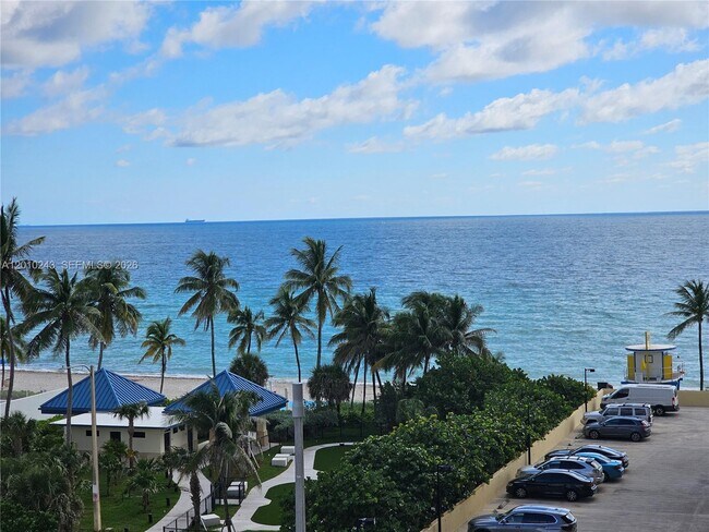 Foto del edificio - 2501 S Ocean Dr