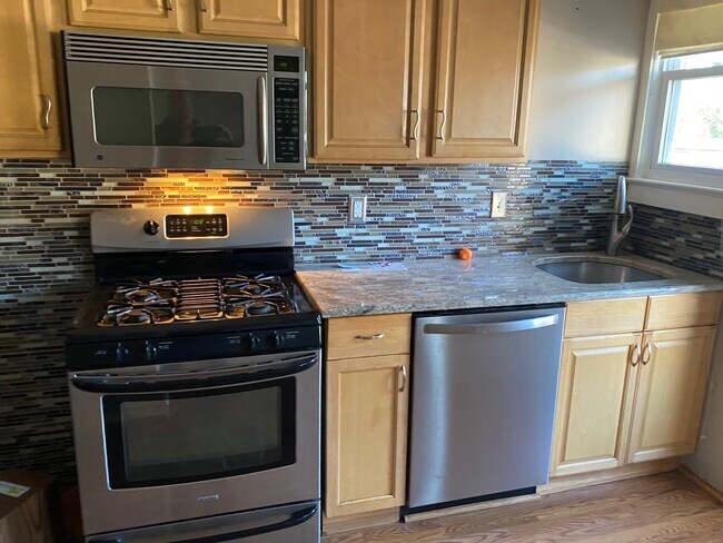 Foto del edificio - 105 Wesley Ave