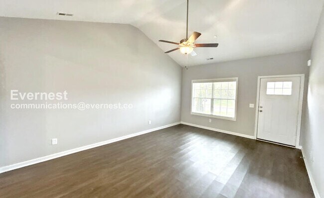 Building Photo - Limited Time Special Offer - Waived Administration Fee (Value $250) / 4-Bedroom Home with Garage ...