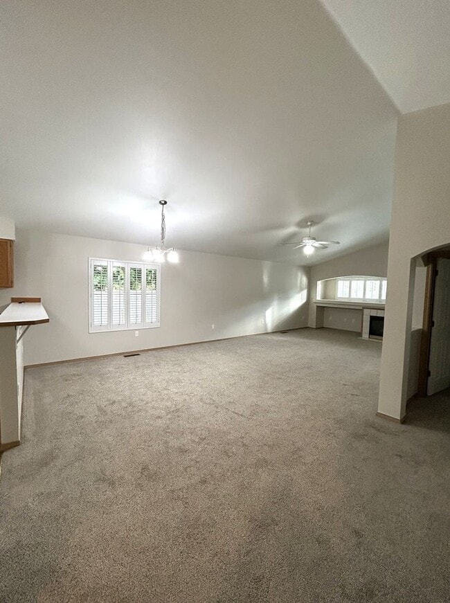 Foto del edificio - Cute & Cozy 3 bedroom 2 bath house in Gleneagle neighborhood with Beautiful Landscaping