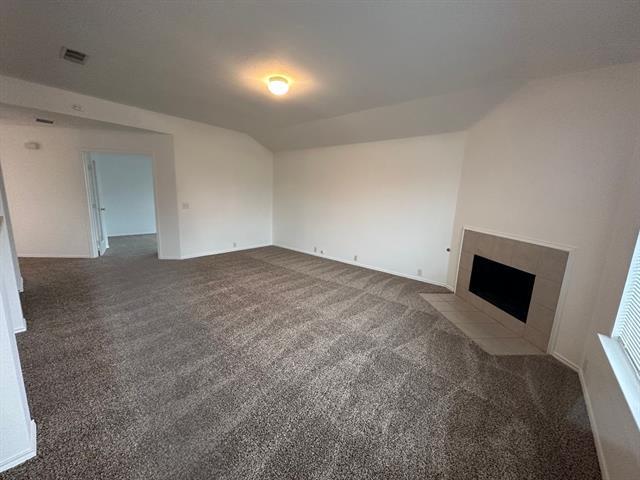 Foto del edificio - 8255 Horse Whisper Ln