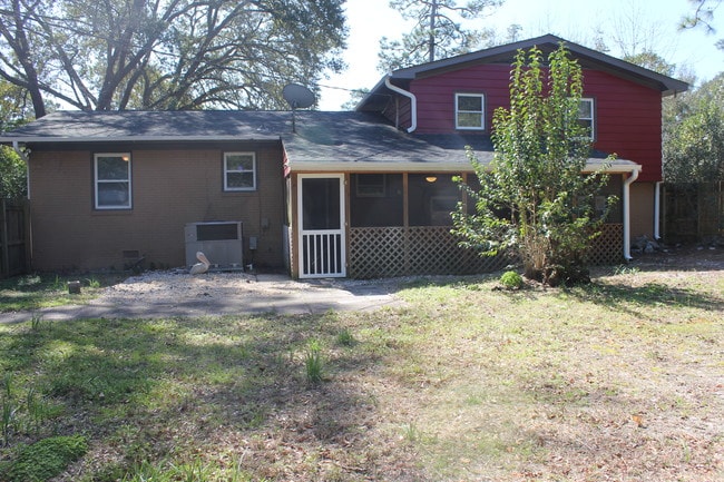Building Photo - 4947 Pine St