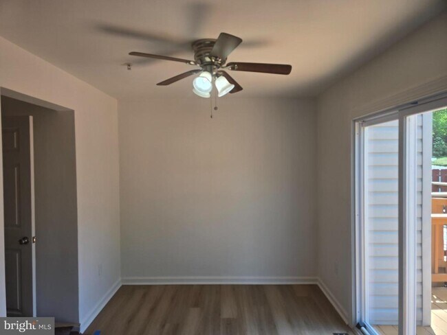 Foto del edificio - 8839 Ritchboro Rd