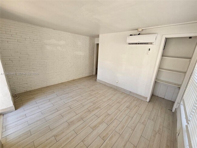 Foto del edificio - 26 SE 13th Terrace