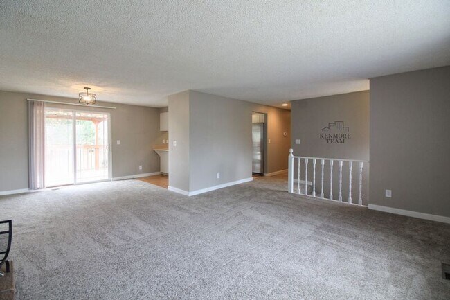 Building Photo - 1439 Rimrock Ave
