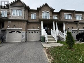Building Photo - 10 Talence Dr